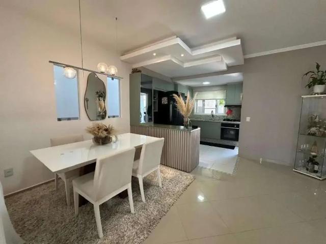 Casa / Sobrado para Venda em Joinville/SC Glória 3 Quartos