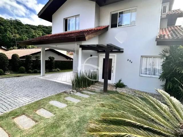 Casa / Sobrado para Venda em Joinville/SC Glória 3 Quartos