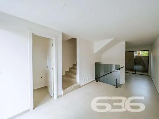 Casa / Sobrado para Venda em Joinville/SC Glória 2 Quartos