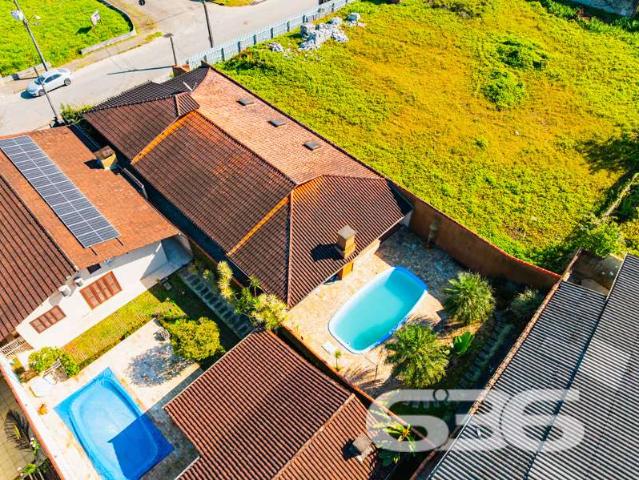 Casa / Sobrado para Venda em Joinville/SC Glória 4 Quartos