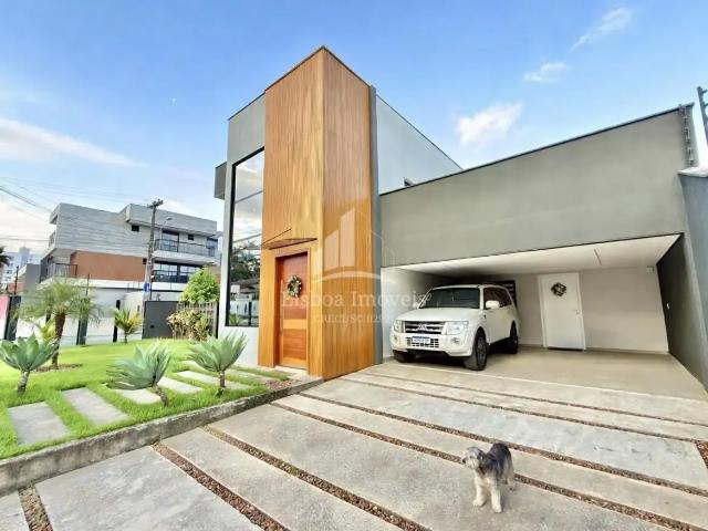 Casa / Sobrado para Venda em Joinville/SC Glória 4 Quartos