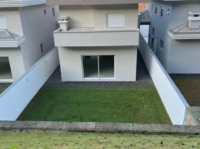 Casa / Sobrado para Venda em Joinville/SC Glória 4 Quartos
