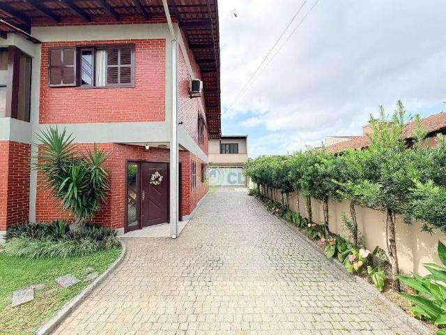 Casa / Sobrado para Venda em Joinville/SC Guanabara 3 Quartos