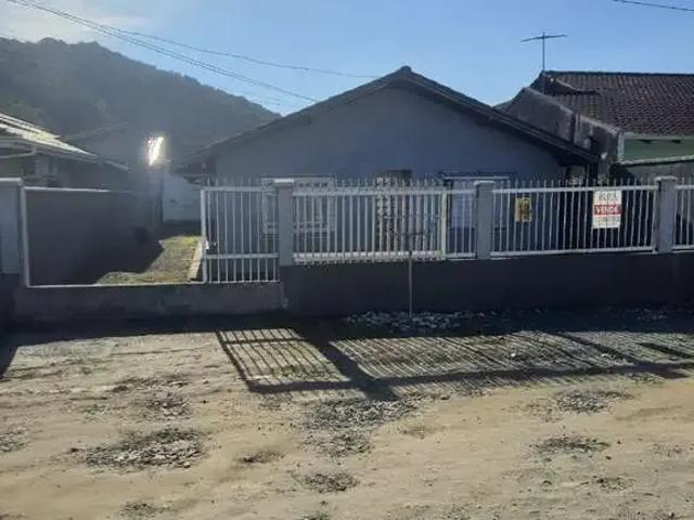 Casa / Sobrado para Venda em Joinville/SC Guanabara 3 Quartos