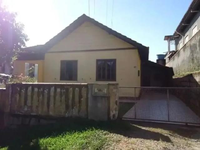 Casa / Sobrado para Venda em Joinville/SC Guanabara 3 Quartos