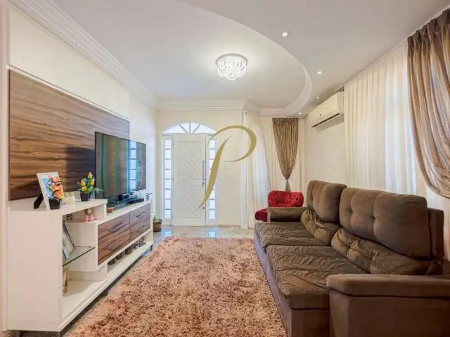 Casa / Sobrado para Venda em Joinville/SC Guanabara 4 Quartos