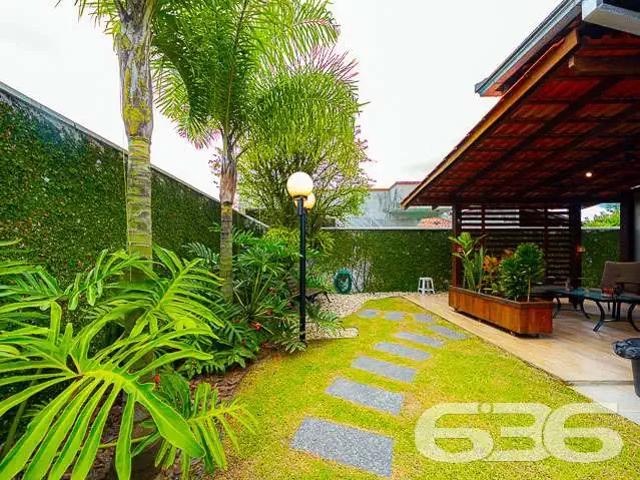Casa / Sobrado para Venda em Joinville/SC Guanabara 4 Quartos