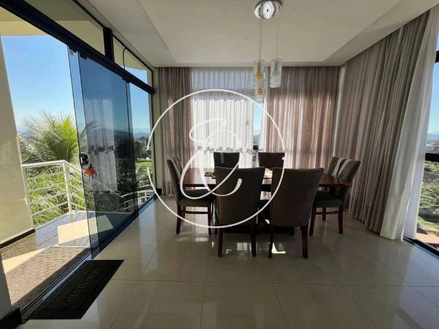 Casa / Sobrado para Venda em Joinville/SC Guanabara 4 Quartos