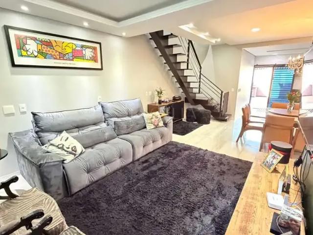 Casa / Sobrado para Venda em Joinville/SC Iririú 3 Quartos