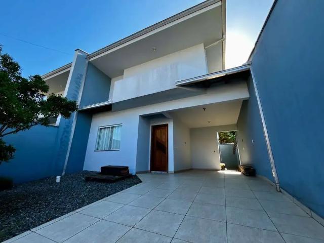Casa / Sobrado para Venda em Joinville/SC Iririú 3 Quartos