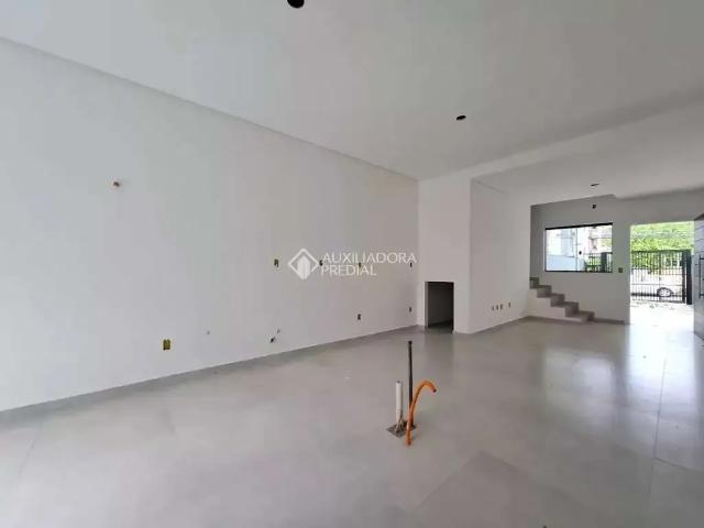 Casa / Sobrado para Venda em Joinville/SC Iririú 3 Quartos