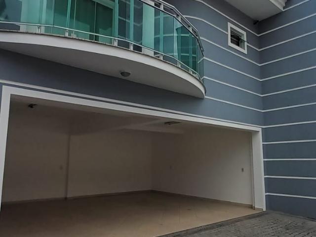 Casa / Sobrado para Venda em Joinville/SC Iririú 3 Quartos