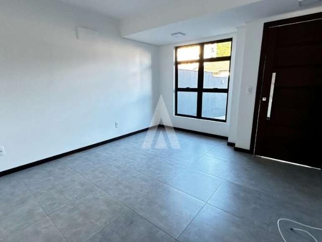 Casa / Sobrado para Venda em Joinville/SC Iririú 3 Quartos
