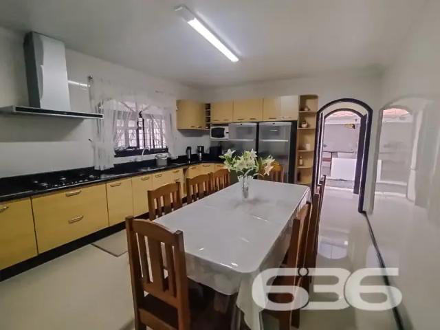 Casa / Sobrado para Venda em Joinville/SC Iririú 3 Quartos