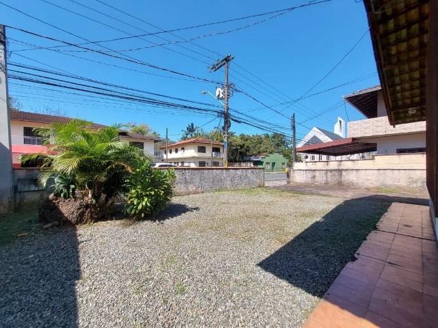 Casa / Sobrado para Venda em Joinville/SC Iririú 3 Quartos