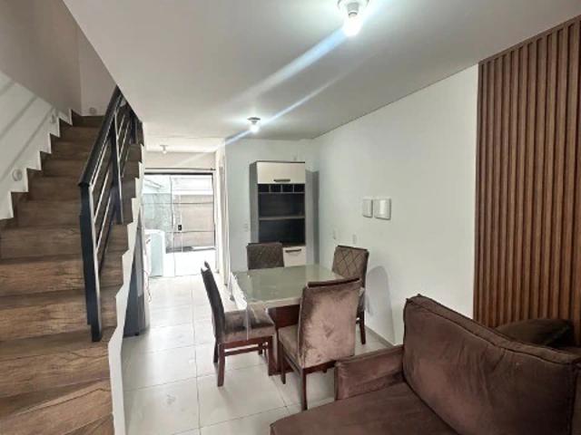 Casa / Sobrado para Venda em Joinville/SC Iririú 2 Quartos