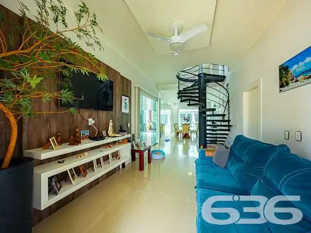 Casa / Sobrado para Venda em Joinville/SC Iririú 4 Quartos