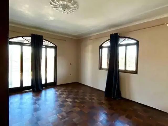 Casa / Sobrado para Venda em Joinville/SC Iririú 5 Quartos