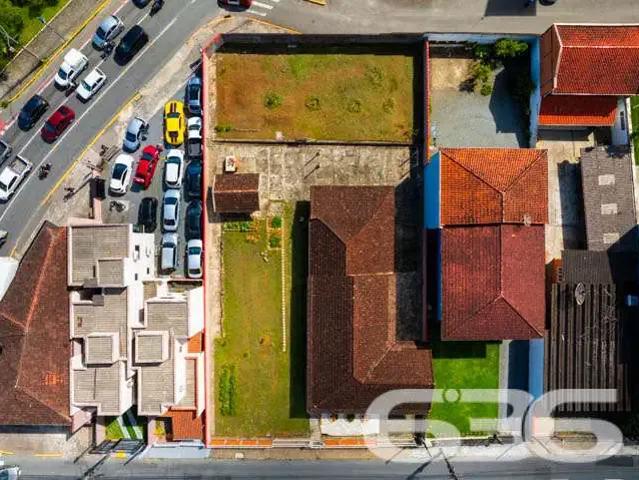 Casa / Sobrado para Venda em Joinville/SC Iririú 6 Quartos
