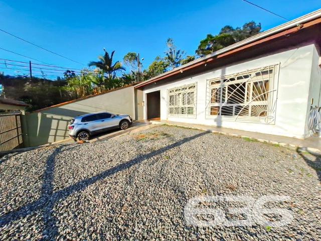 Casa / Sobrado para Venda em Joinville/SC Itaum 4 Quartos