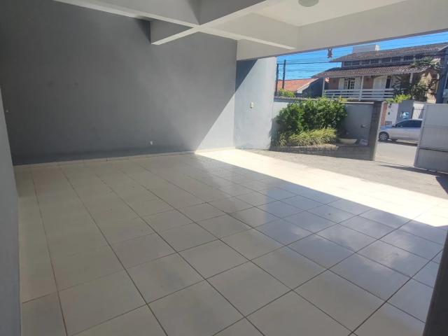 Casa / Sobrado para Venda em Joinville/SC Itaum 4 Quartos