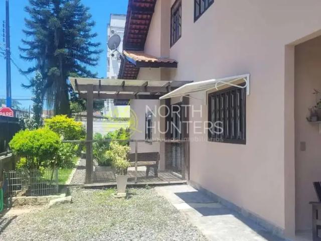 Casa / Sobrado para Venda em Joinville/SC Itaum 4 Quartos