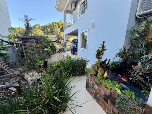 Casa / Sobrado para Venda em Joinville/SC Itaum 4 Quartos