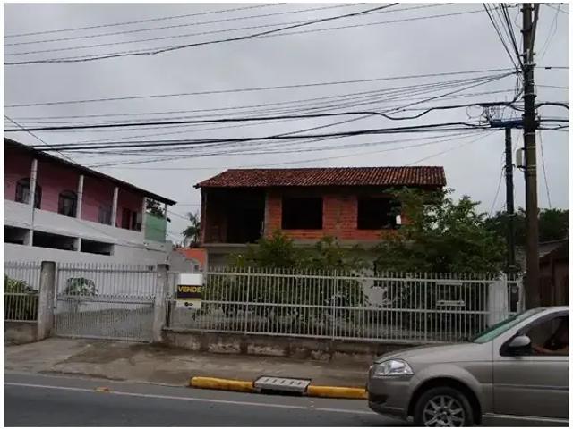 Casa / Sobrado para Venda em Joinville/SC Itaum 5 Quartos