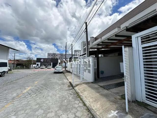 Casa / Sobrado para Venda em Joinville/SC Itaum 2 Quartos