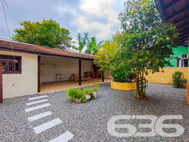 Casa / Sobrado para Venda em Joinville/SC Itaum 3 Quartos