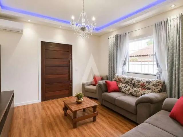 Casa / Sobrado para Venda em Joinville/SC Itaum 3 Quartos