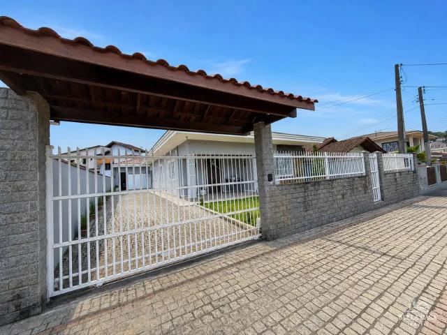 Casa / Sobrado para Venda em Joinville/SC Itaum 3 Quartos