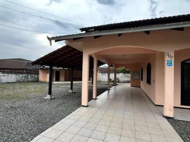 Casa / Sobrado para Venda em Joinville/SC Itaum 3 Quartos