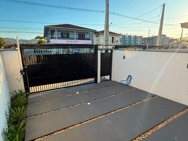 Casa / Sobrado para Venda em Joinville/SC Jardim Iririú 2 Quartos