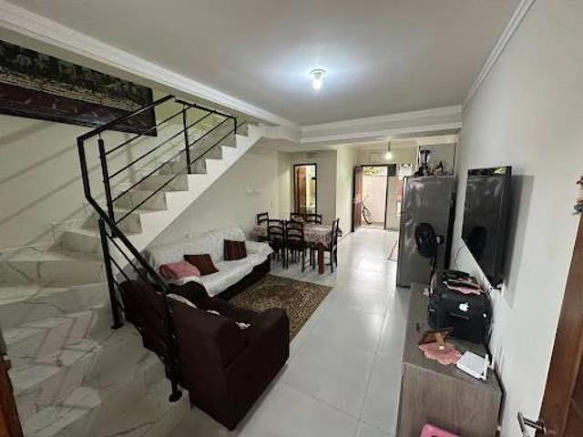 Casa / Sobrado para Venda em Joinville/SC Jardim Iririú 2 Quartos