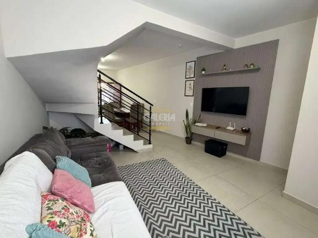 Casa / Sobrado para Venda em Joinville/SC Jardim Iririú 2 Quartos