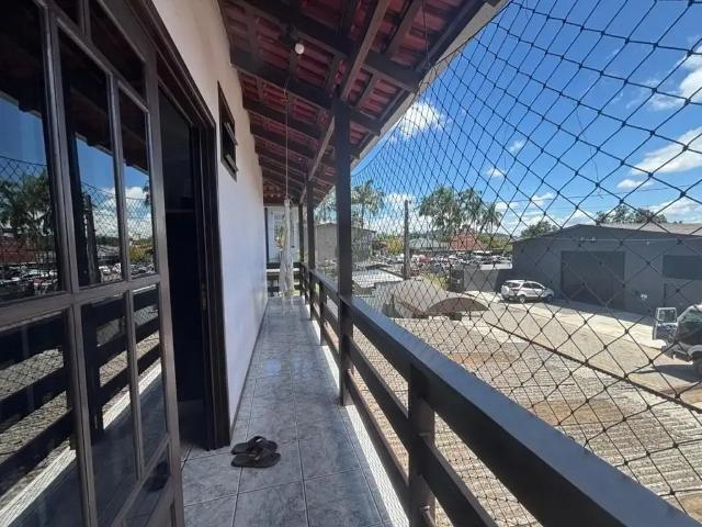 Casa / Sobrado para Venda em Joinville/SC Jardim Iririú 3 Quartos
