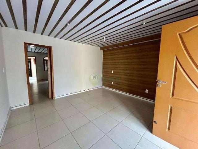 Casa / Sobrado para Venda em Joinville/SC Jardim Iririú 3 Quartos