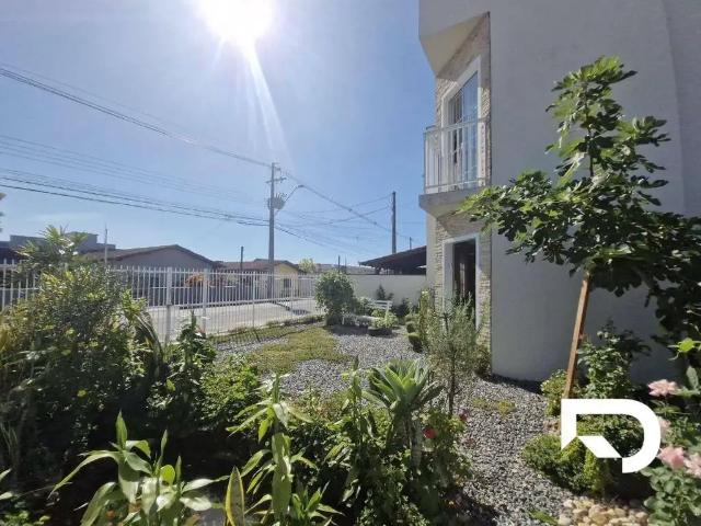 Casa / Sobrado para Venda em Joinville/SC Jardim Iririú 3 Quartos