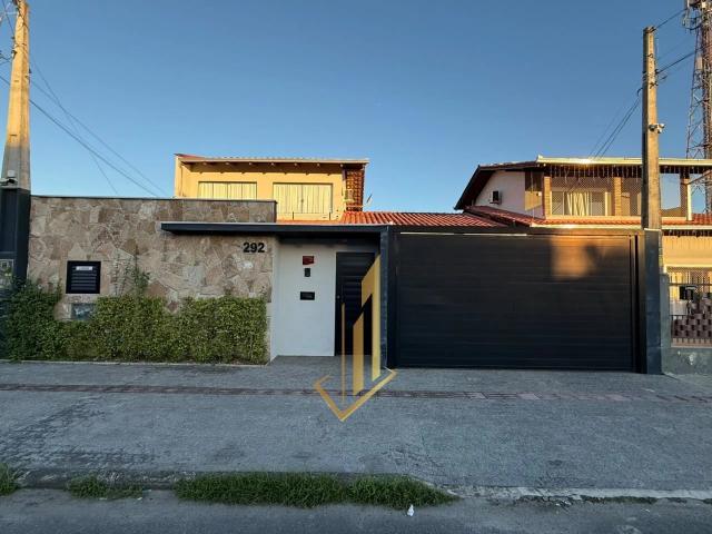 Casa / Sobrado para Venda em Joinville/SC Jardim Iririú 4 Quartos
