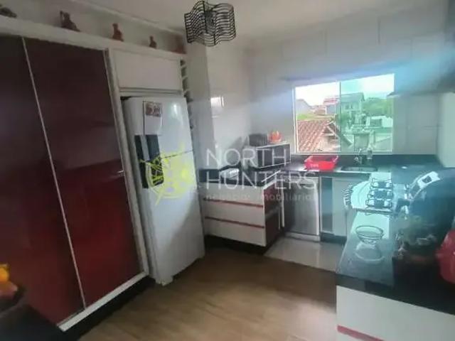 Casa / Sobrado para Venda em Joinville/SC Jardim Iririú 4 Quartos
