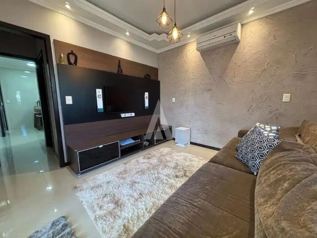 Casa / Sobrado para Venda em Joinville/SC Jardim Iririú 5 Quartos