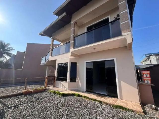 Casa / Sobrado para Venda em Joinville/SC Jardim Iririú 5 Quartos