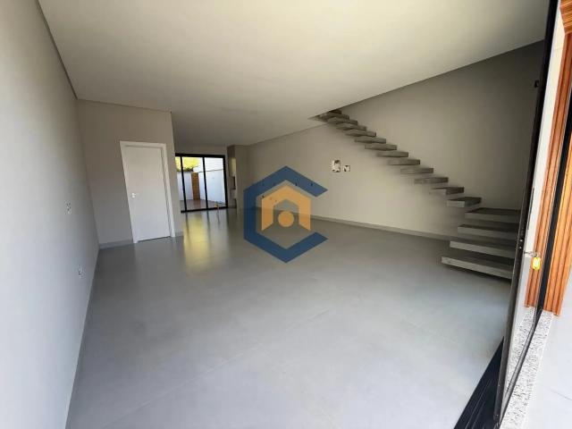 Casa / Sobrado para Venda em Joinville/SC Jardim Sofia 3 Quartos
