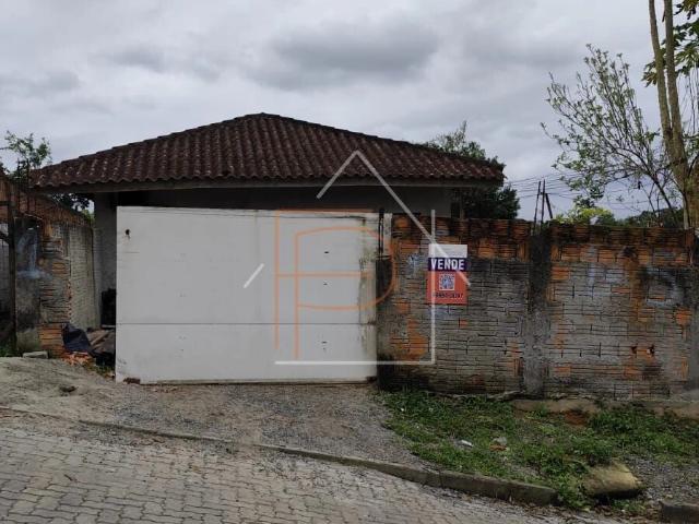 Casa / Sobrado para Venda em Joinville/SC Jarivatuba 1 Quartos
