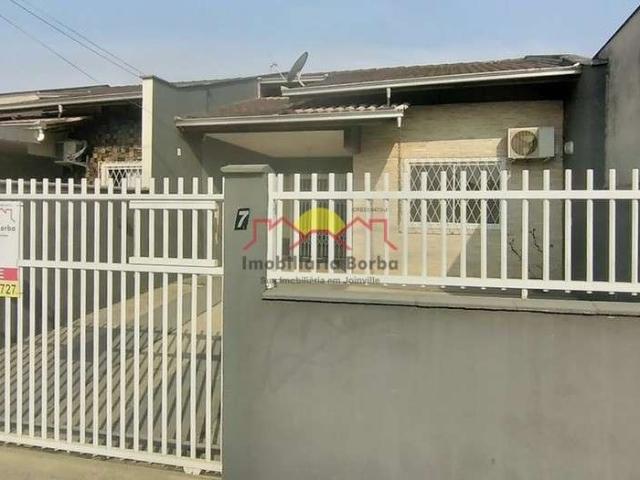 Casa / Sobrado para Venda em Joinville/SC Jarivatuba 2 Quartos