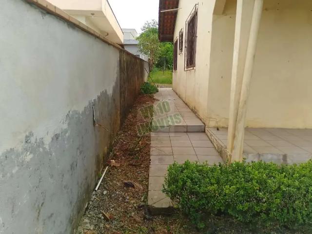 Casa / Sobrado para Venda em Joinville/SC Jarivatuba 2 Quartos