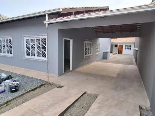 Casa / Sobrado para Venda em Joinville/SC Jarivatuba 3 Quartos