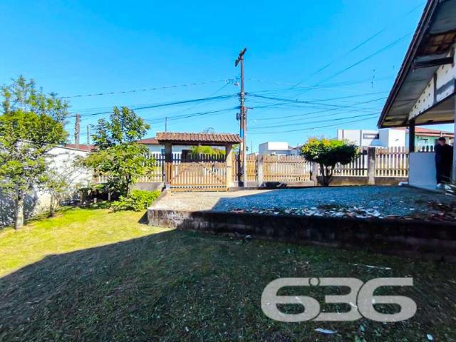 Casa / Sobrado para Venda em Joinville/SC Jarivatuba 3 Quartos