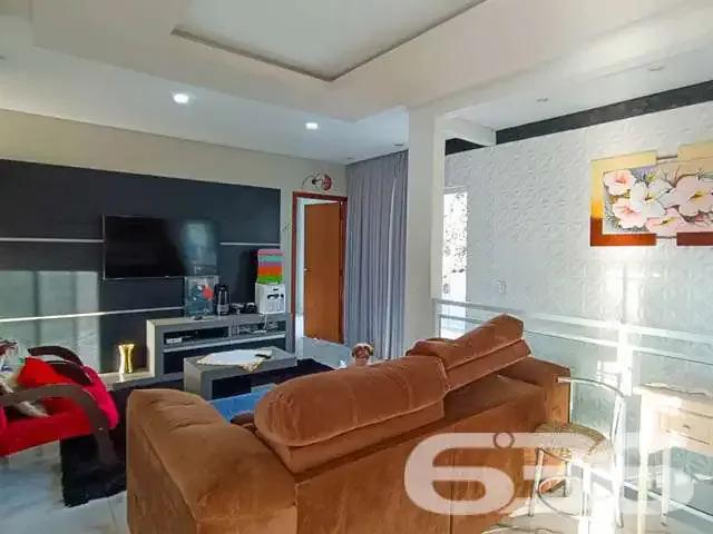 Casa / Sobrado para Venda em Joinville/SC Jarivatuba 4 Quartos
